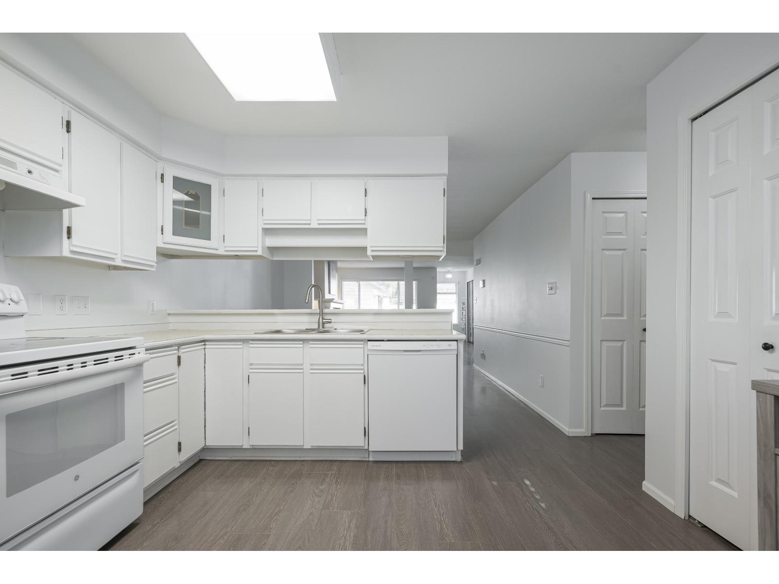 111 10308 155a Street, Surrey, British Columbia  V3R 4K5 - Photo 18 - R3062645