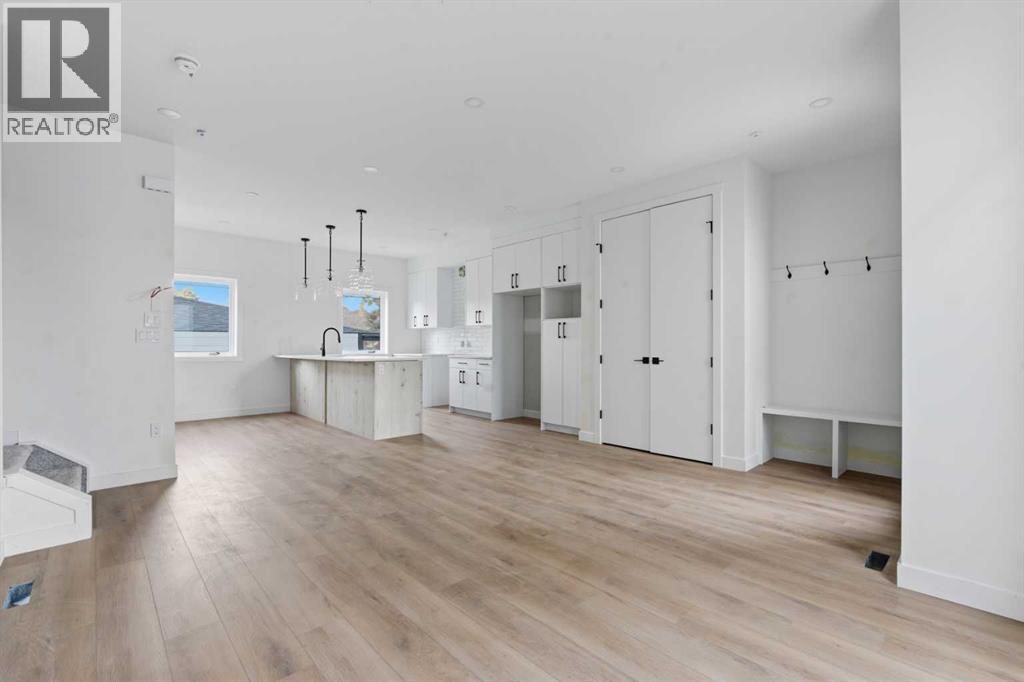 203, 212 32 Avenue Ne, Calgary, Alberta  T2E 2G7 - Photo 4 - A2266477