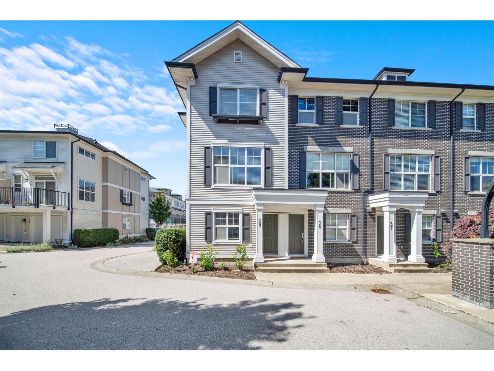 39 2469 164 Street, Surrey, British Columbia  V3S 3T4 - Photo 3 - R3062578