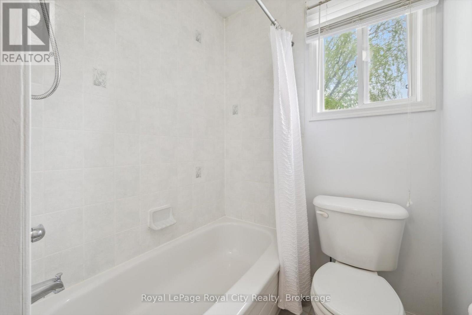 1617 Gowling Terrace, Milton, Ontario  L9T 5J6 - Photo 31 - W12486542