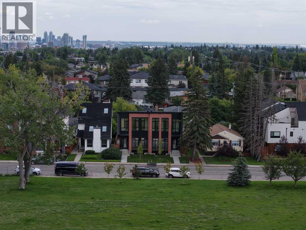 2032 29 Street Sw, Calgary, Alberta  T3E 2J9 - Photo 2 - A2246627