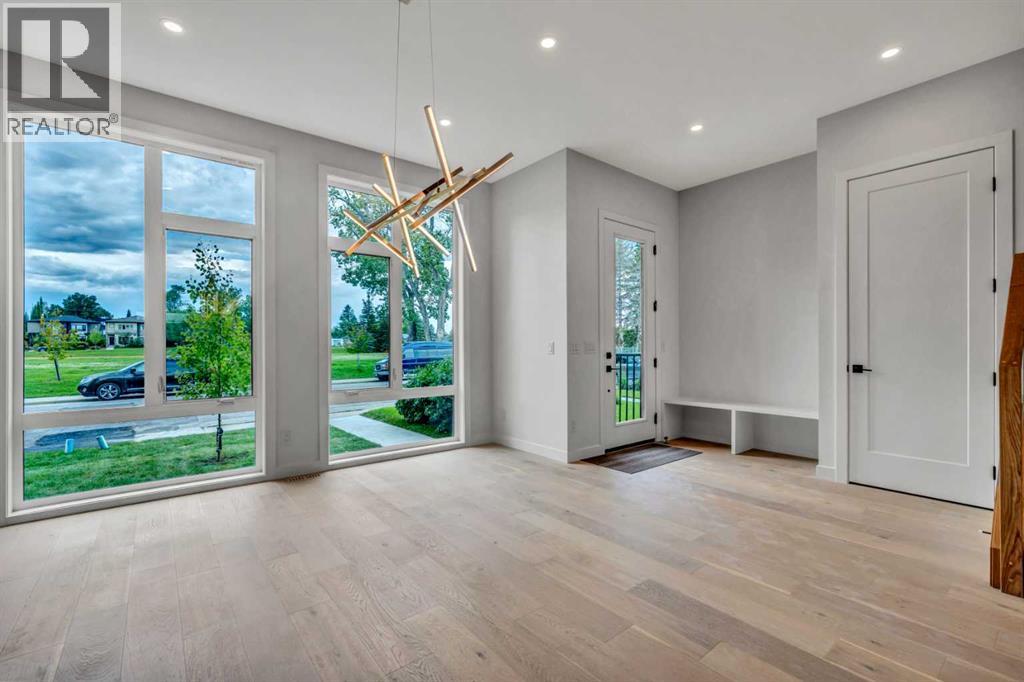 2032 29 Street Sw, Calgary, Alberta  T3E 2J9 - Photo 7 - A2246627