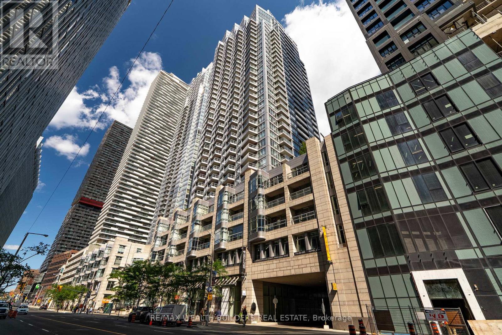 2702 - 2181 Yonge Street, Toronto, Ontario  M4S 3H7 - Photo 19 - C12398783