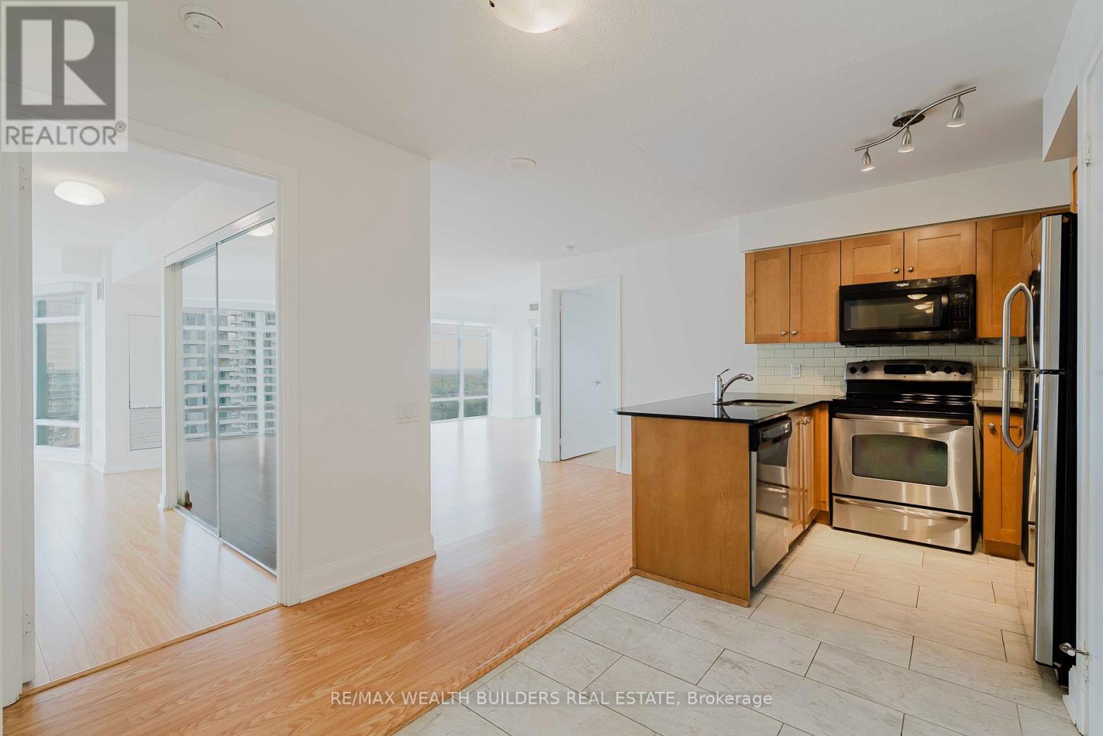 2702 - 2181 Yonge Street, Toronto, Ontario  M4S 3H7 - Photo 27 - C12398783