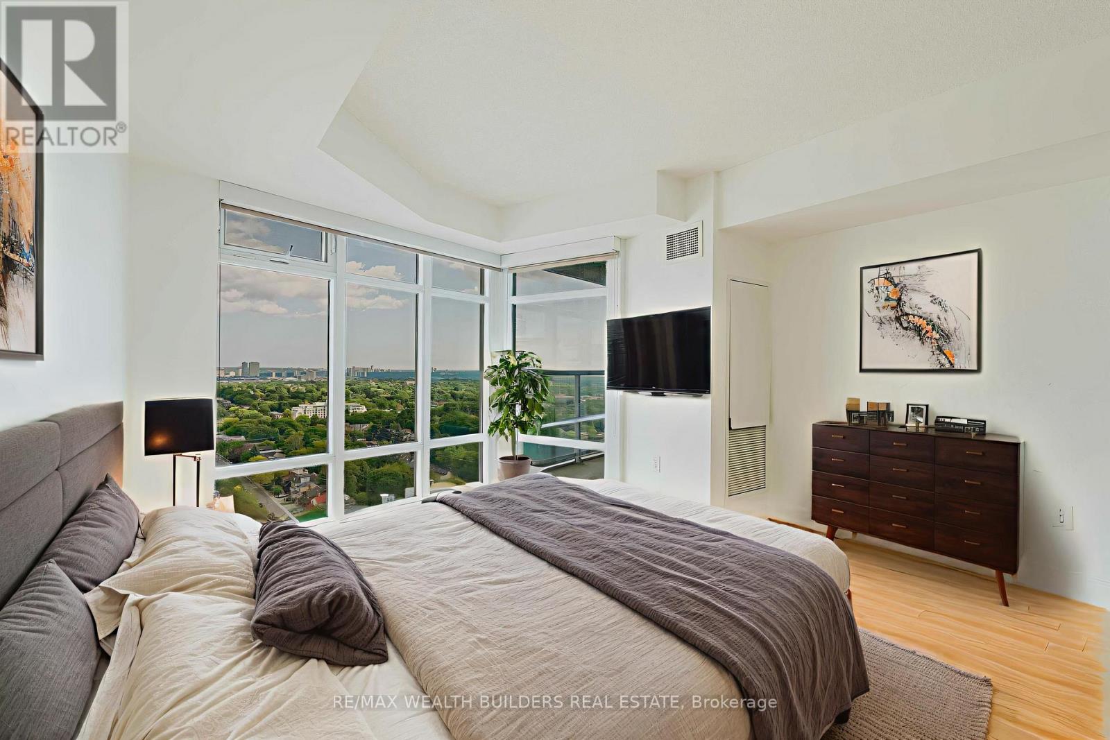 2702 - 2181 Yonge Street, Toronto, Ontario  M4S 3H7 - Photo 9 - C12398783