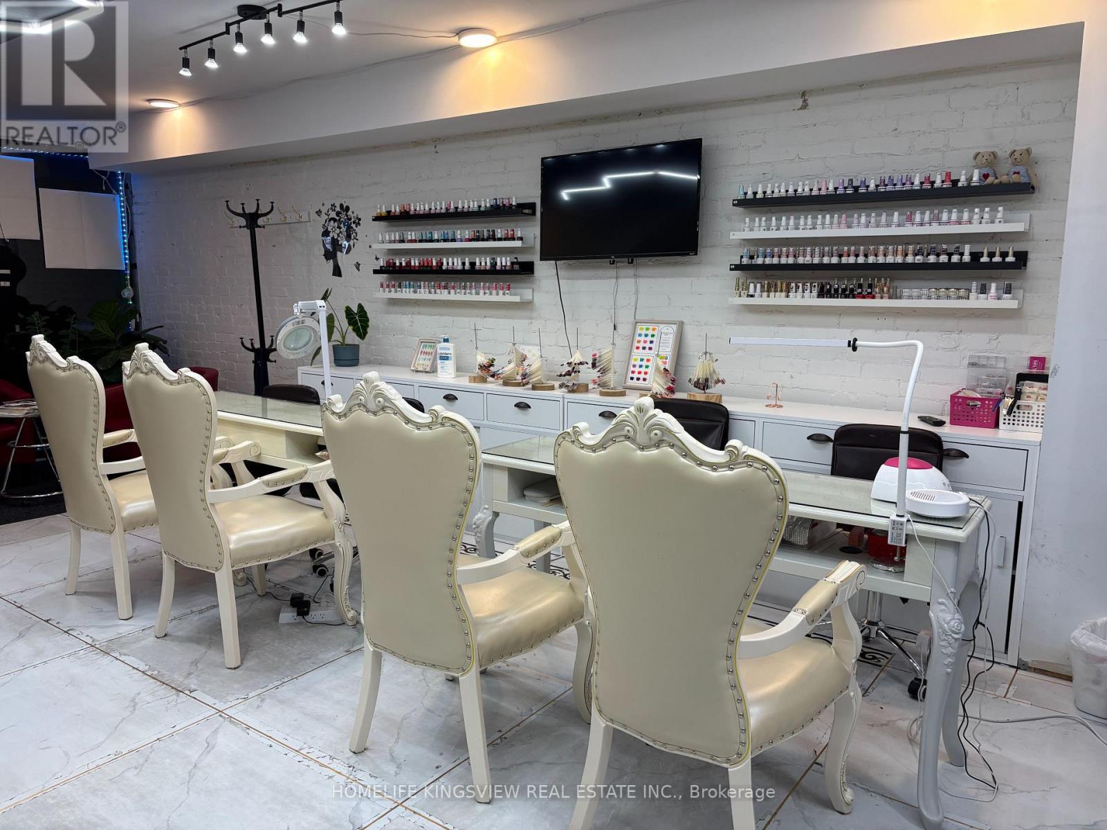 Main - 1116 College Street, Toronto, Ontario  M6H 1B6 - Photo 3 - C12486368