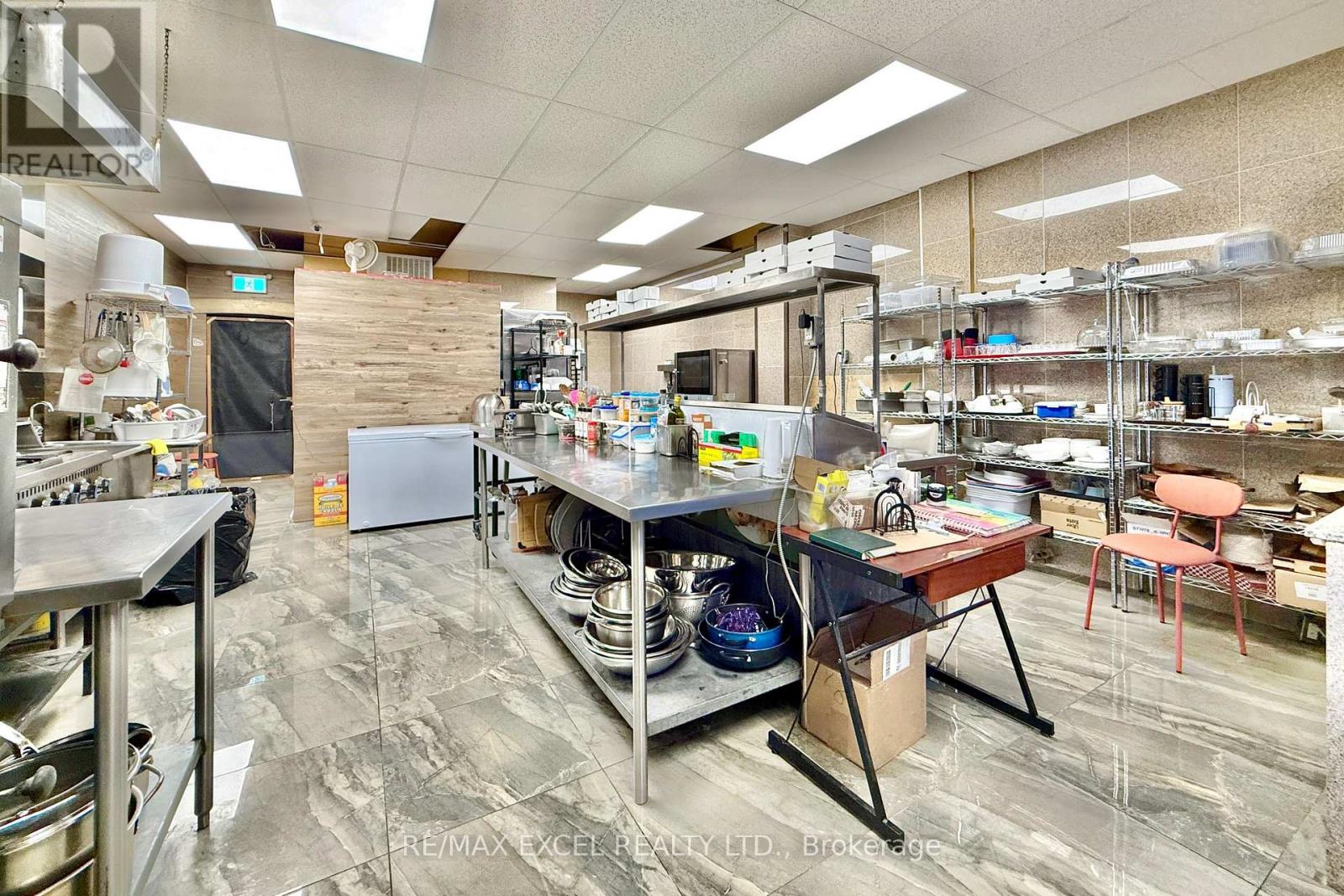 21 Transwell Avenue, Toronto, Ontario  M2R 2J7 - Photo 13 - C12486392