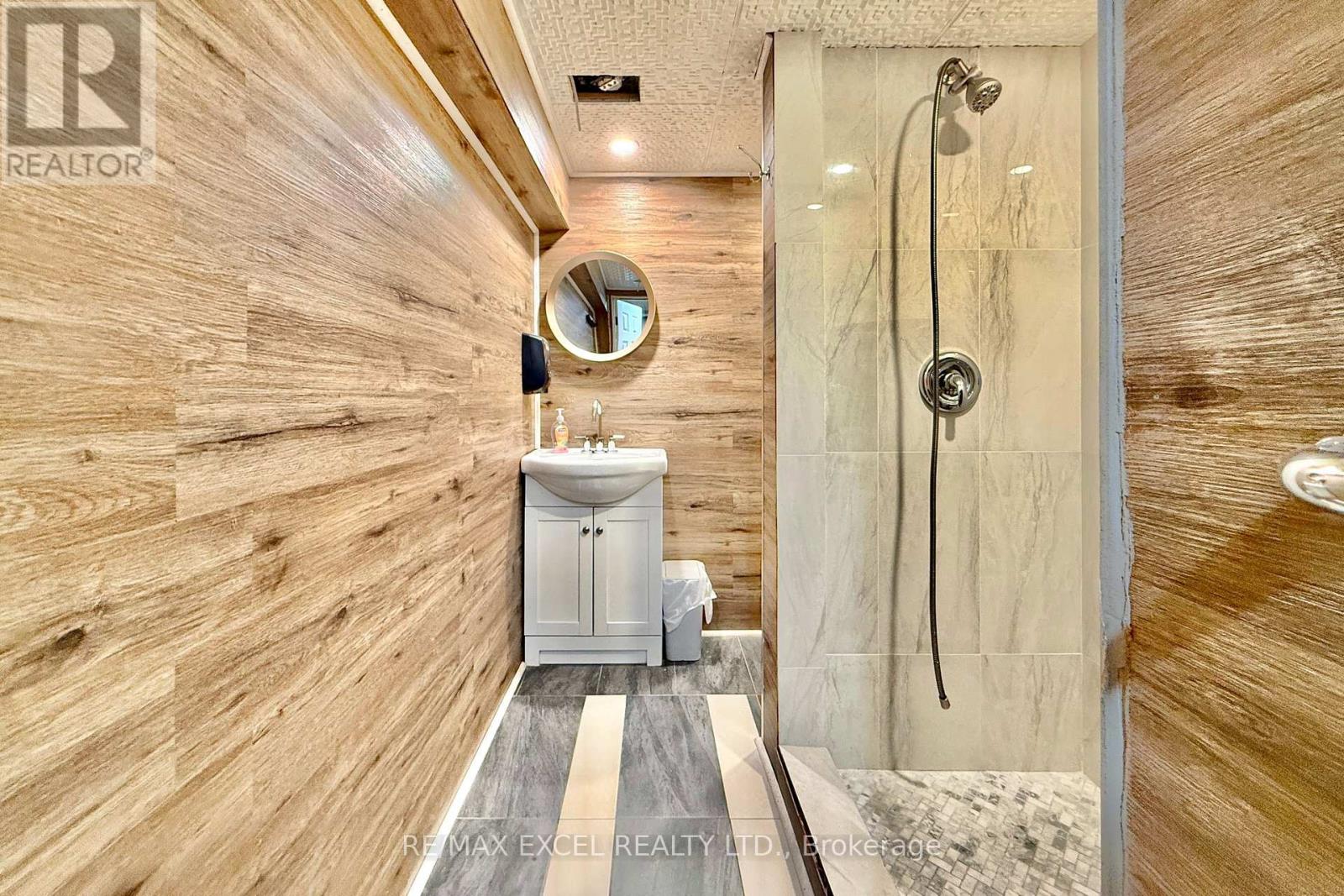 21 Transwell Avenue, Toronto, Ontario  M2R 2J7 - Photo 21 - C12486392