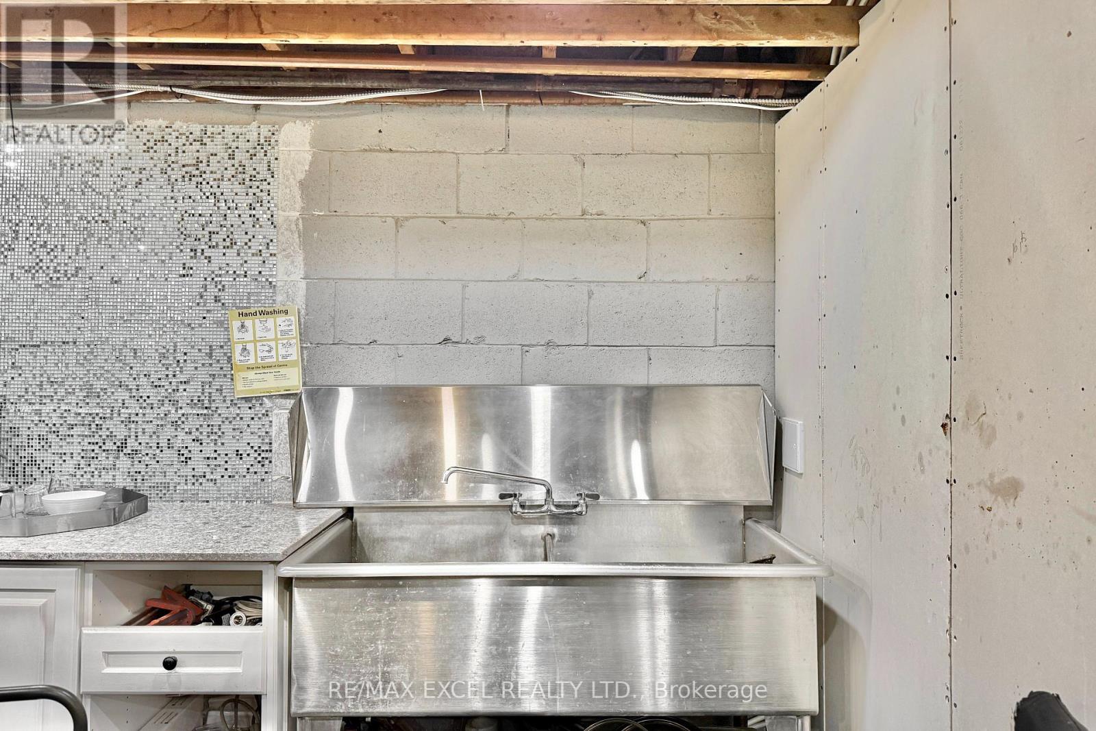 21 Transwell Avenue, Toronto, Ontario  M2R 2J7 - Photo 25 - C12486392