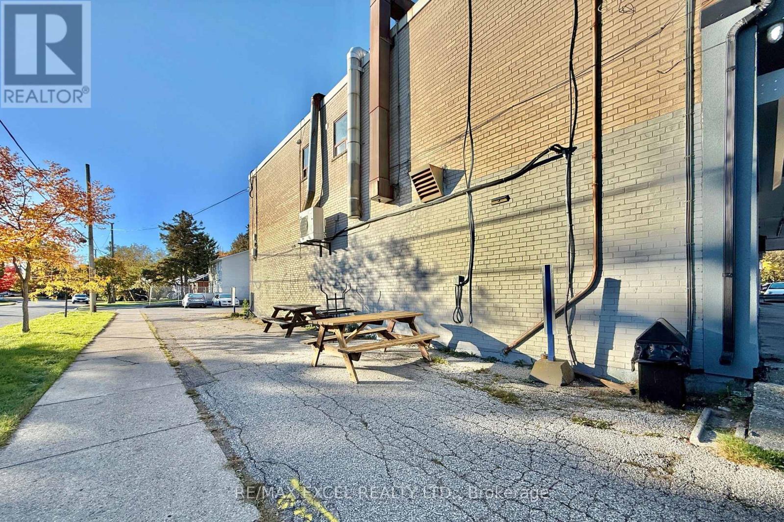 21 Transwell Avenue, Toronto, Ontario  M2R 2J7 - Photo 27 - C12486392