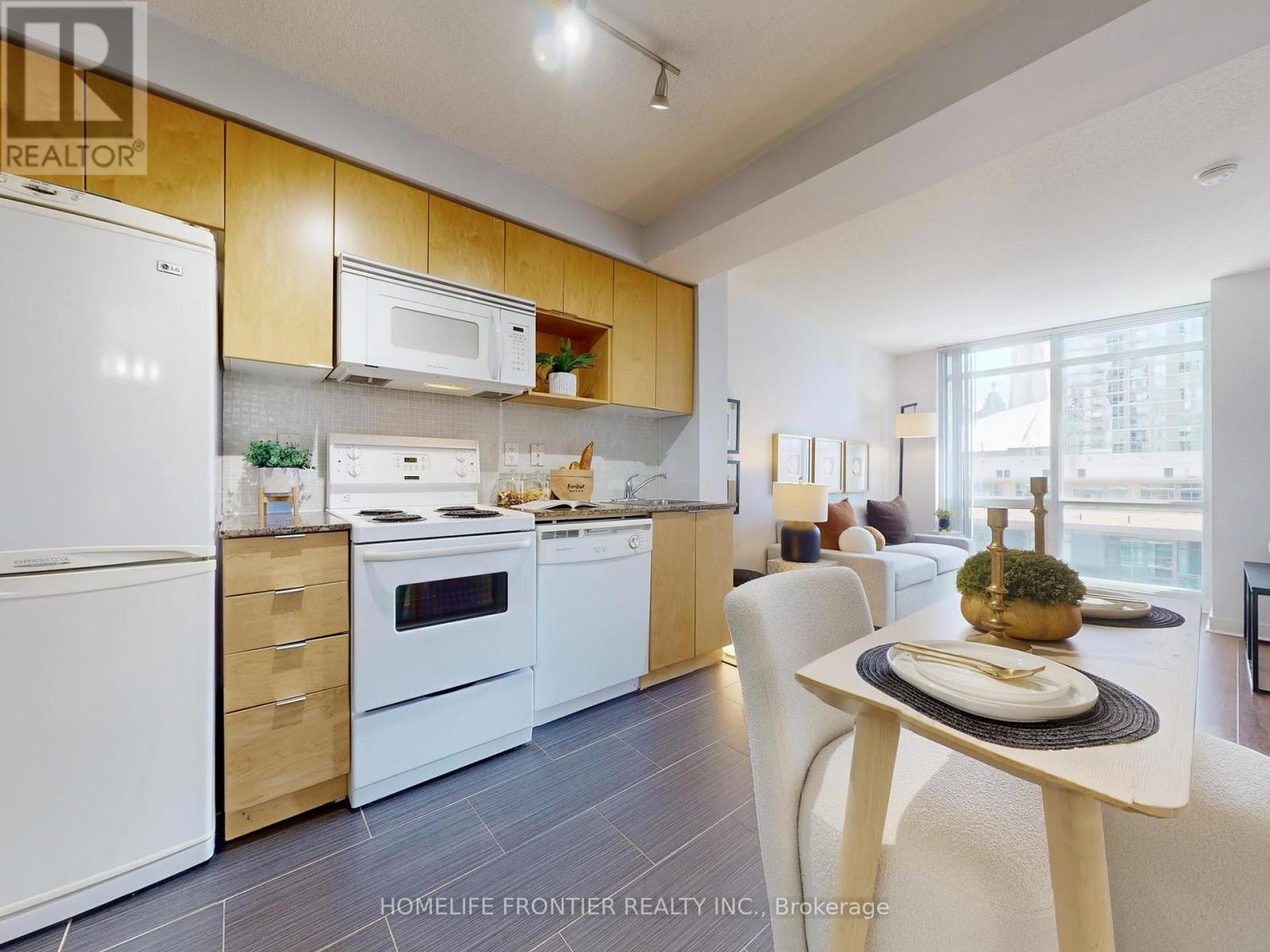 1109 - 15 Fort York Boulevard, Toronto, Ontario  M5V 3Y4 - Photo 13 - C12486404