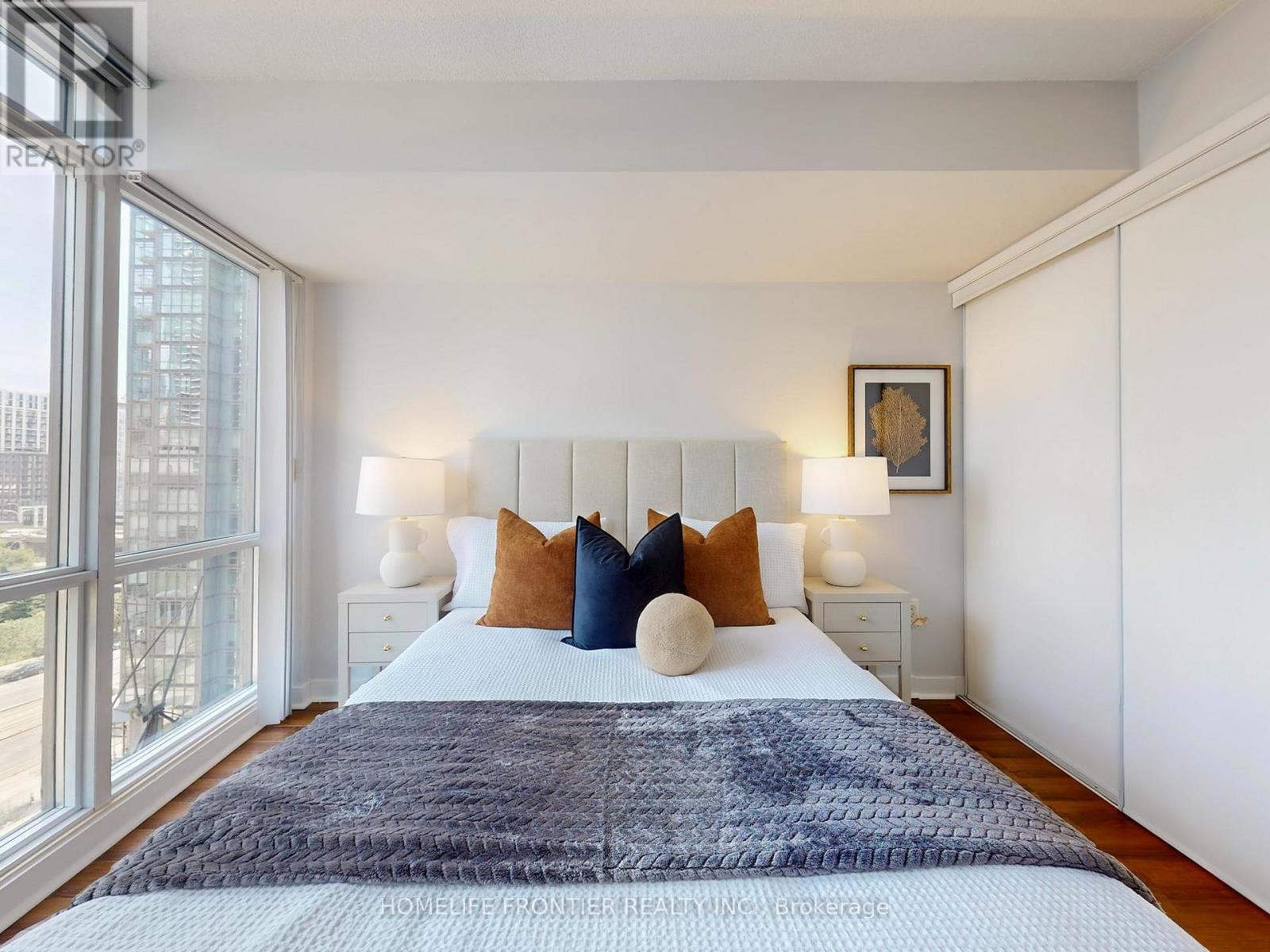 1109 - 15 Fort York Boulevard, Toronto, Ontario  M5V 3Y4 - Photo 15 - C12486404