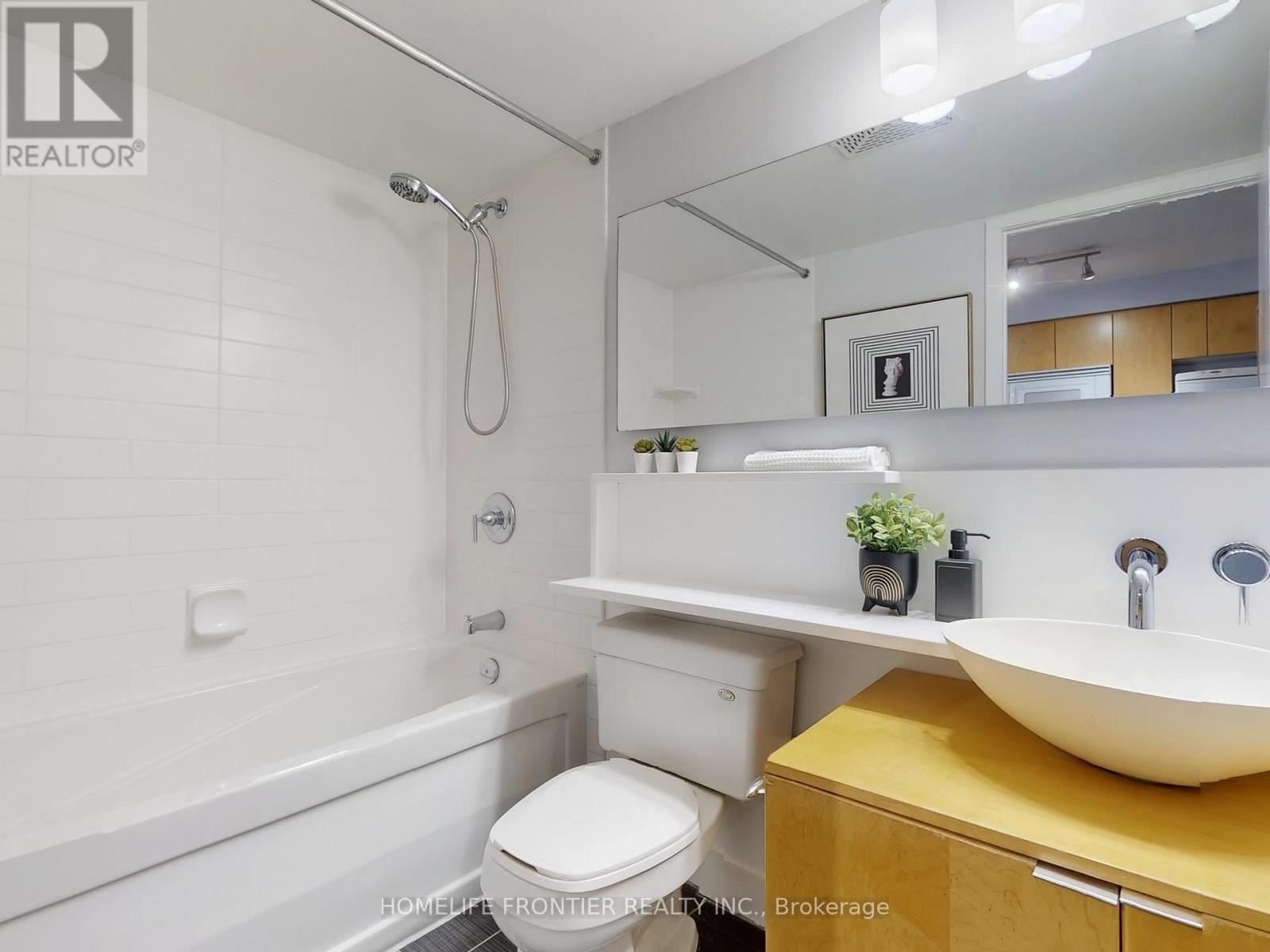 1109 - 15 Fort York Boulevard, Toronto, Ontario  M5V 3Y4 - Photo 16 - C12486404