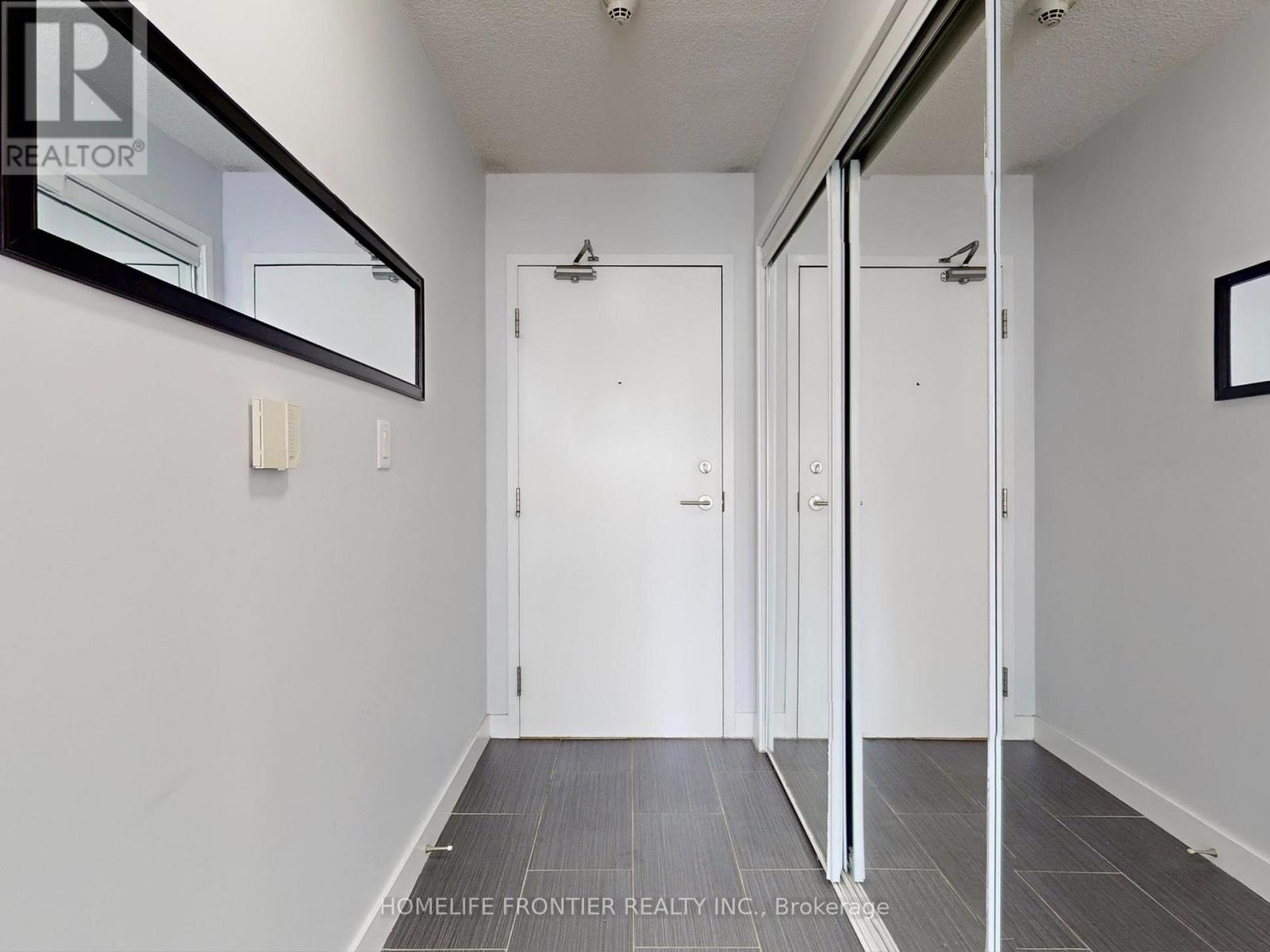 1109 - 15 Fort York Boulevard, Toronto, Ontario  M5V 3Y4 - Photo 6 - C12486404