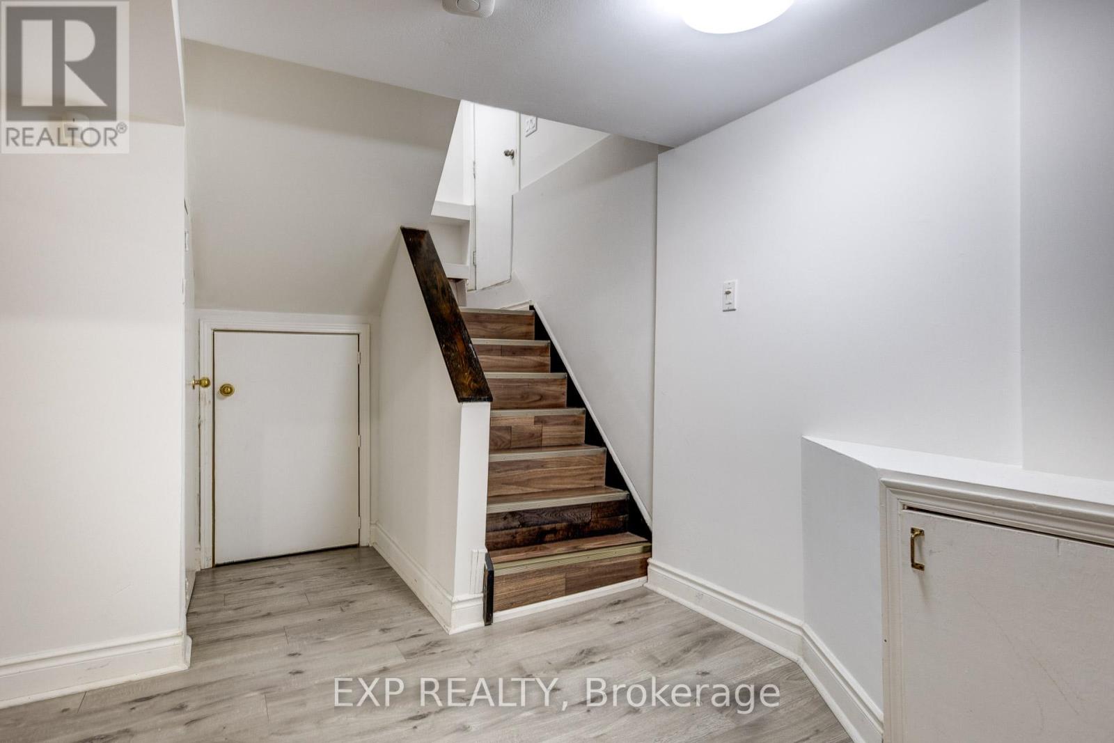 158 Millcroft Way, Vaughan, Ontario  L4J 6P6 - Photo 24 - N12461428