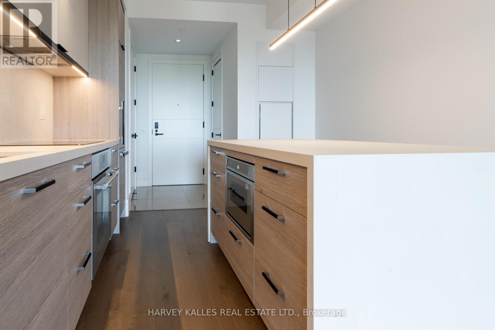 705 - 215 Lonsdale Road, Toronto, Ontario  M4V 1W7 - Photo 4 - C12486412