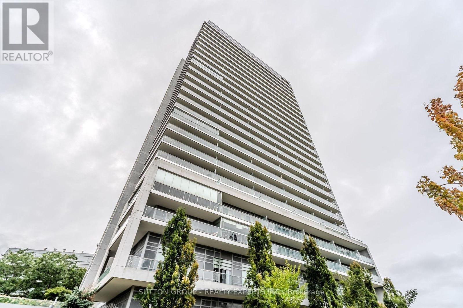 504 - 30 HERONS HILL WAY N, Toronto, Ontario