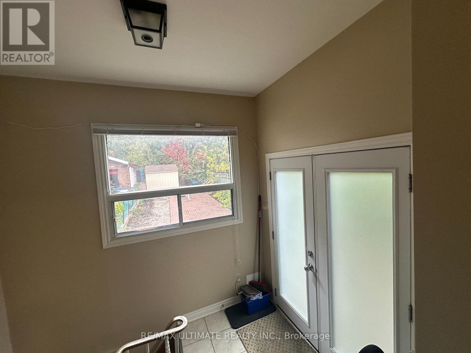 Main Floor - 483 Dovercourt Road, Toronto, Ontario  M6H 2W3 - Photo 19 - C12486428