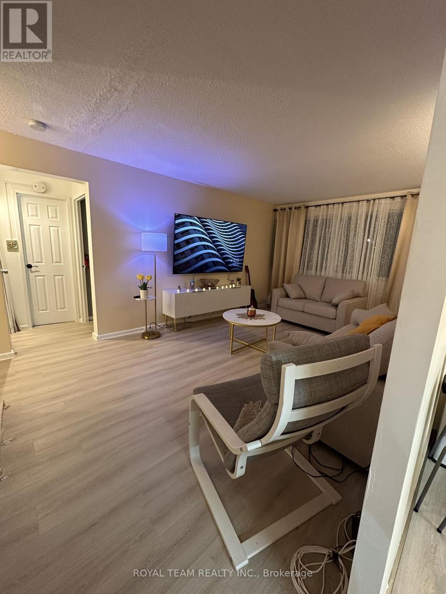 201 - 735 Don Mills Road, Toronto, Ontario  M3C 1S9 - Photo 6 - C12486432