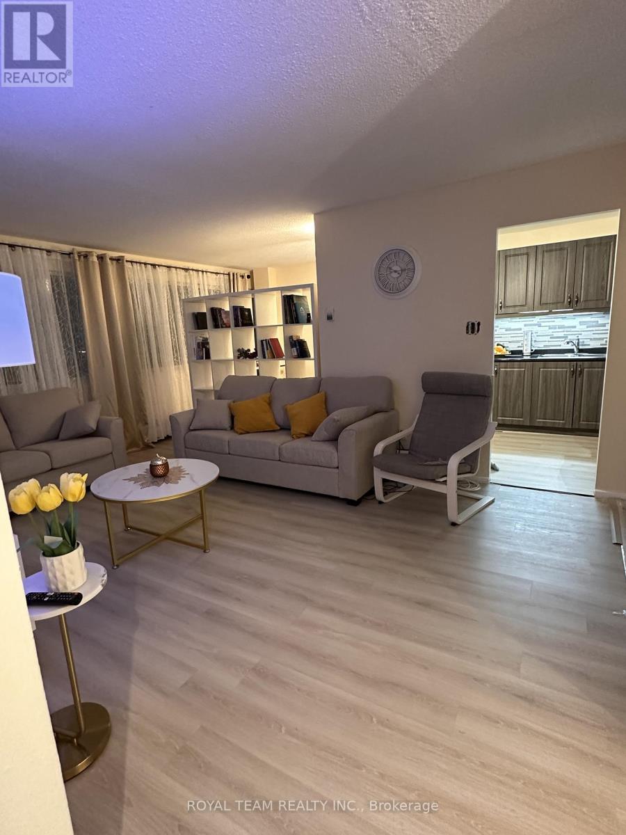 201 - 735 Don Mills Road, Toronto, Ontario  M3C 1S9 - Photo 8 - C12486432