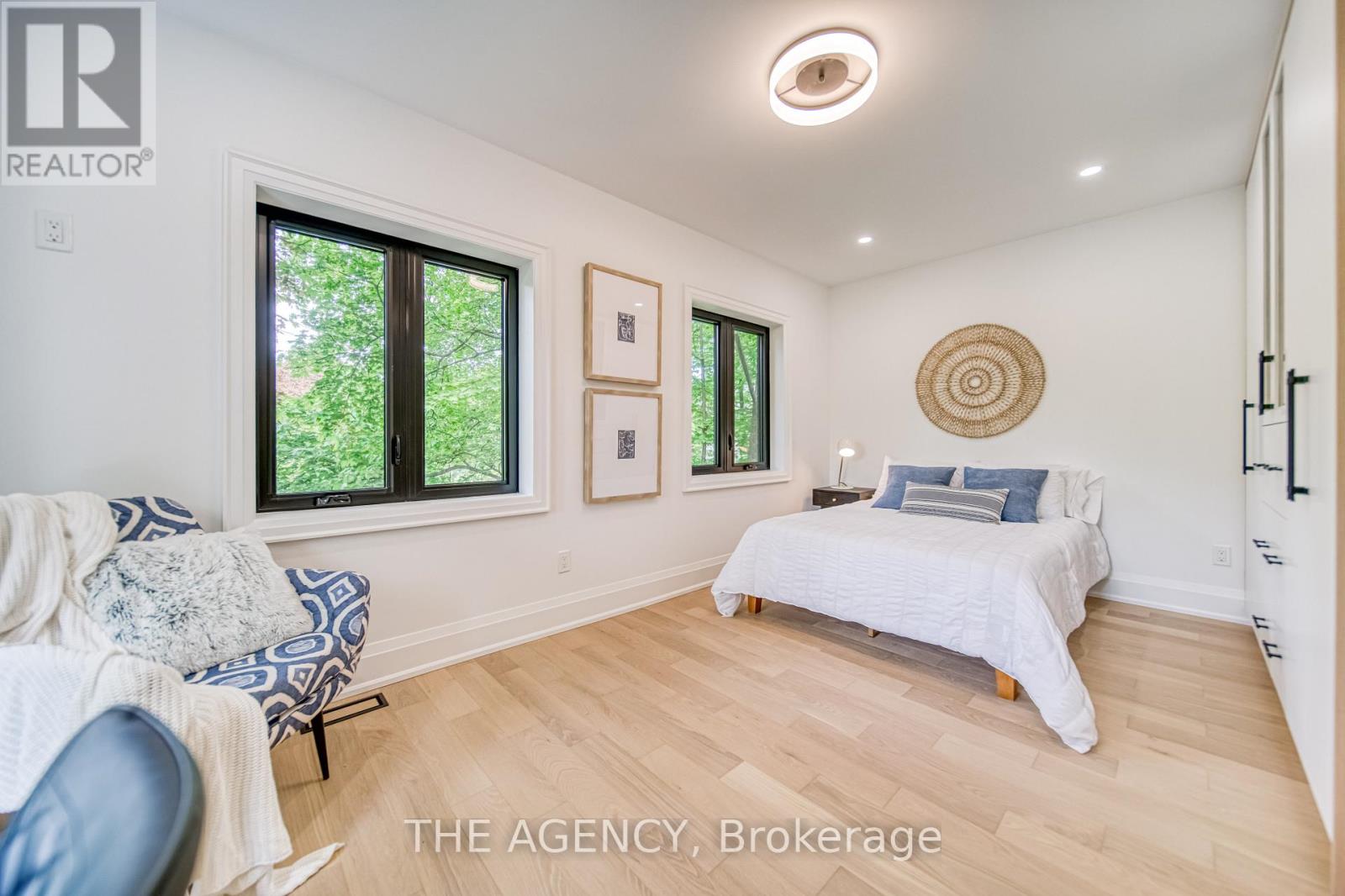 16 Duncannon Drive, Toronto, Ontario  M5P 2M1 - Photo 25 - C12486477