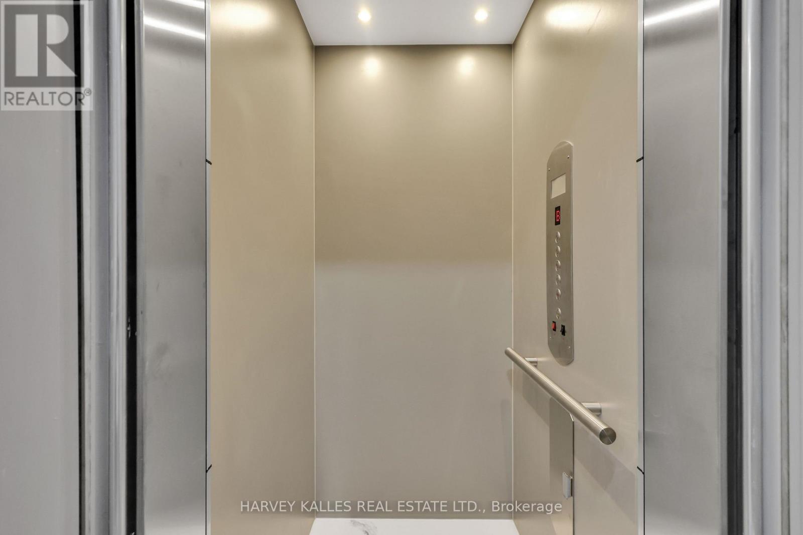 71 Ardmore Road, Toronto, Ontario  M5P 1V4 - Photo 33 - C12486479