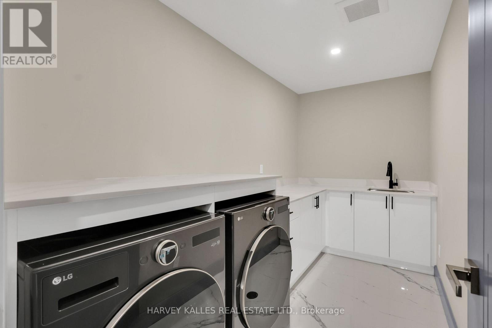 71 Ardmore Road, Toronto, Ontario  M5P 1V4 - Photo 38 - C12486479