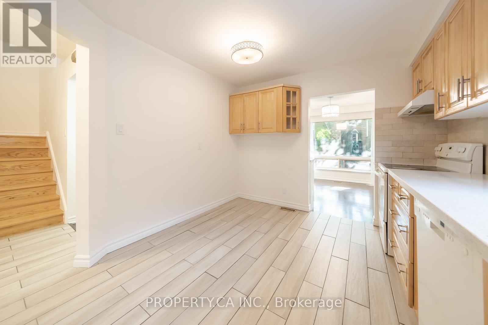 98 Tanjoe Crescent, Toronto, Ontario  M2M 1P7 - Photo 6 - C12486490