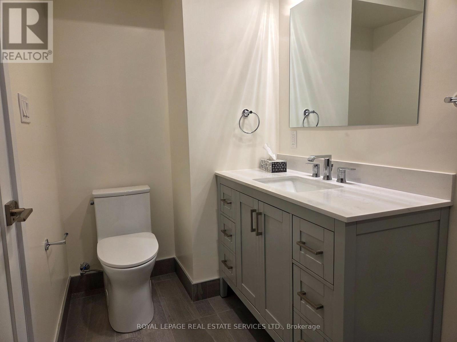 Lower - 126 Lawrence Avenue W, Toronto, Ontario  M5M 1A6 - Photo 9 - C12486497