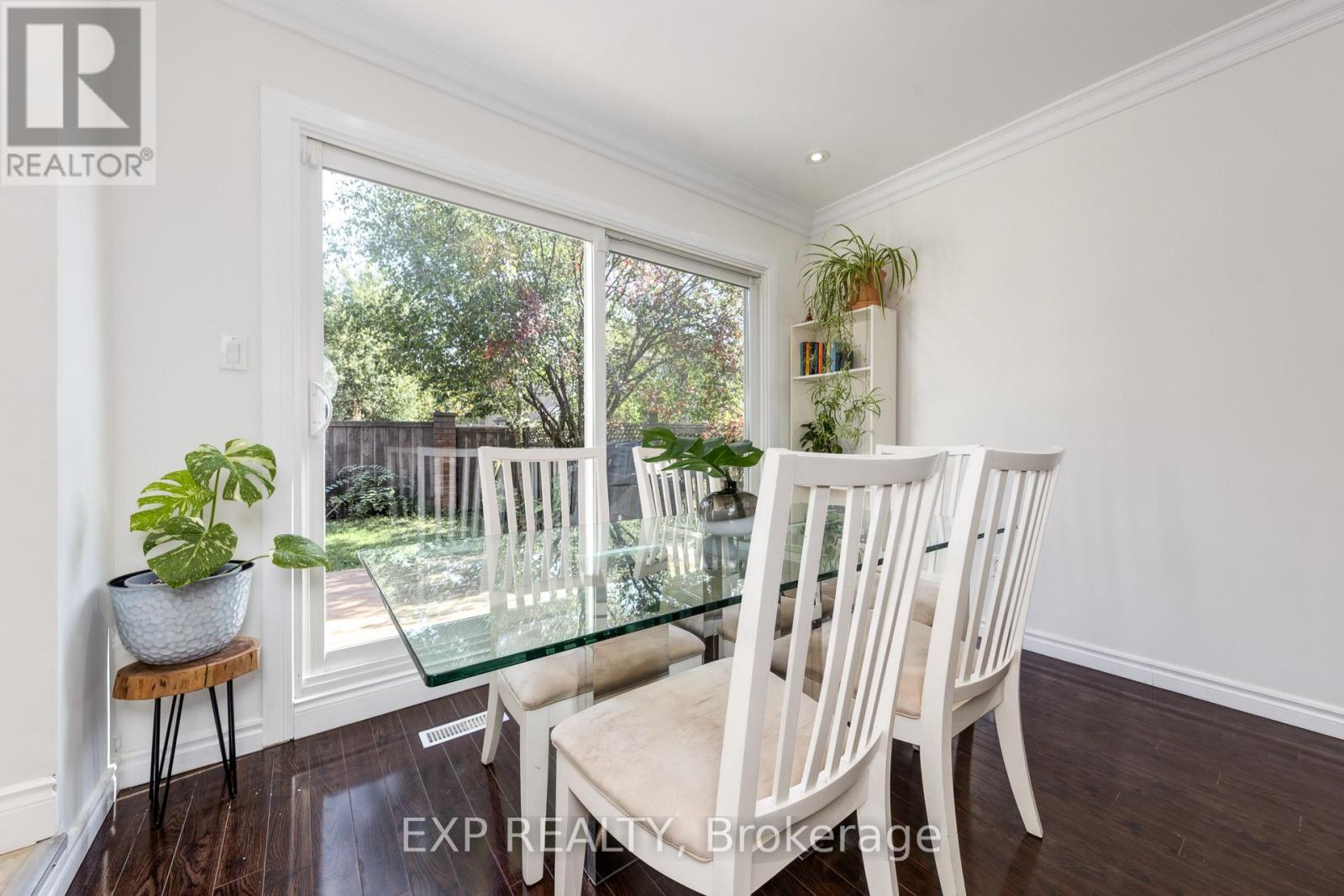 158 Millcroft Way, Vaughan, Ontario  L4J 6P6 - Photo 7 - N12461428