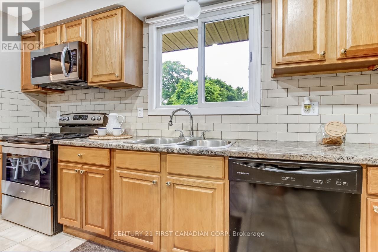 440 Castlegrove Boulevard, London North, Ontario  N6G 1K8 - Photo 11 - X12486513