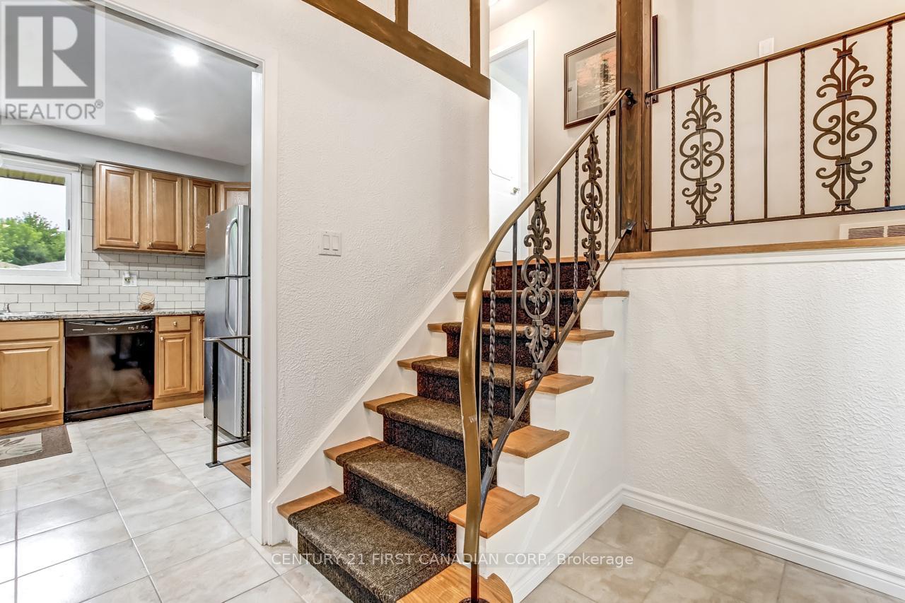 440 Castlegrove Boulevard, London North, Ontario  N6G 1K8 - Photo 14 - X12486513