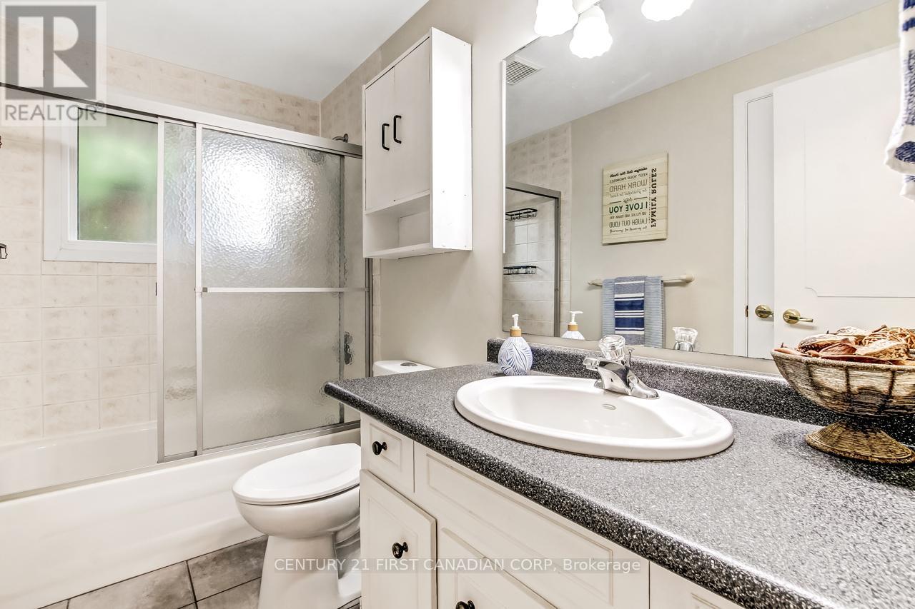 440 Castlegrove Boulevard, London North, Ontario  N6G 1K8 - Photo 16 - X12486513