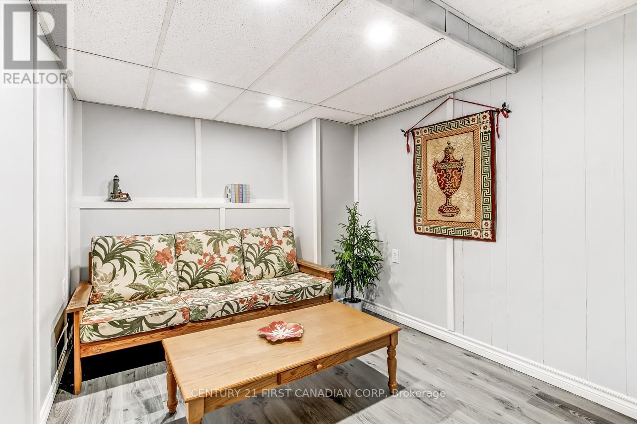 440 Castlegrove Boulevard, London North, Ontario  N6G 1K8 - Photo 22 - X12486513