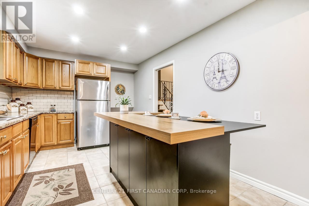 440 Castlegrove Boulevard, London North, Ontario  N6G 1K8 - Photo 9 - X12486513