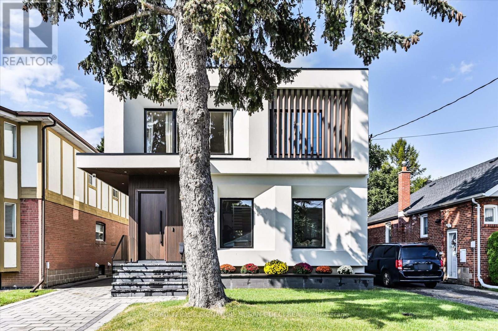 36 GLENSHAW CRESCENT, Toronto, Ontario