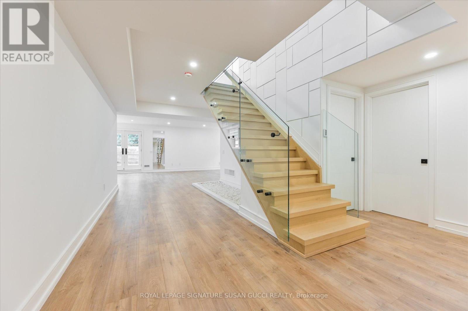 36 Glenshaw Crescent, Toronto, Ontario  M4B 2C9 - Photo 25 - E12486359