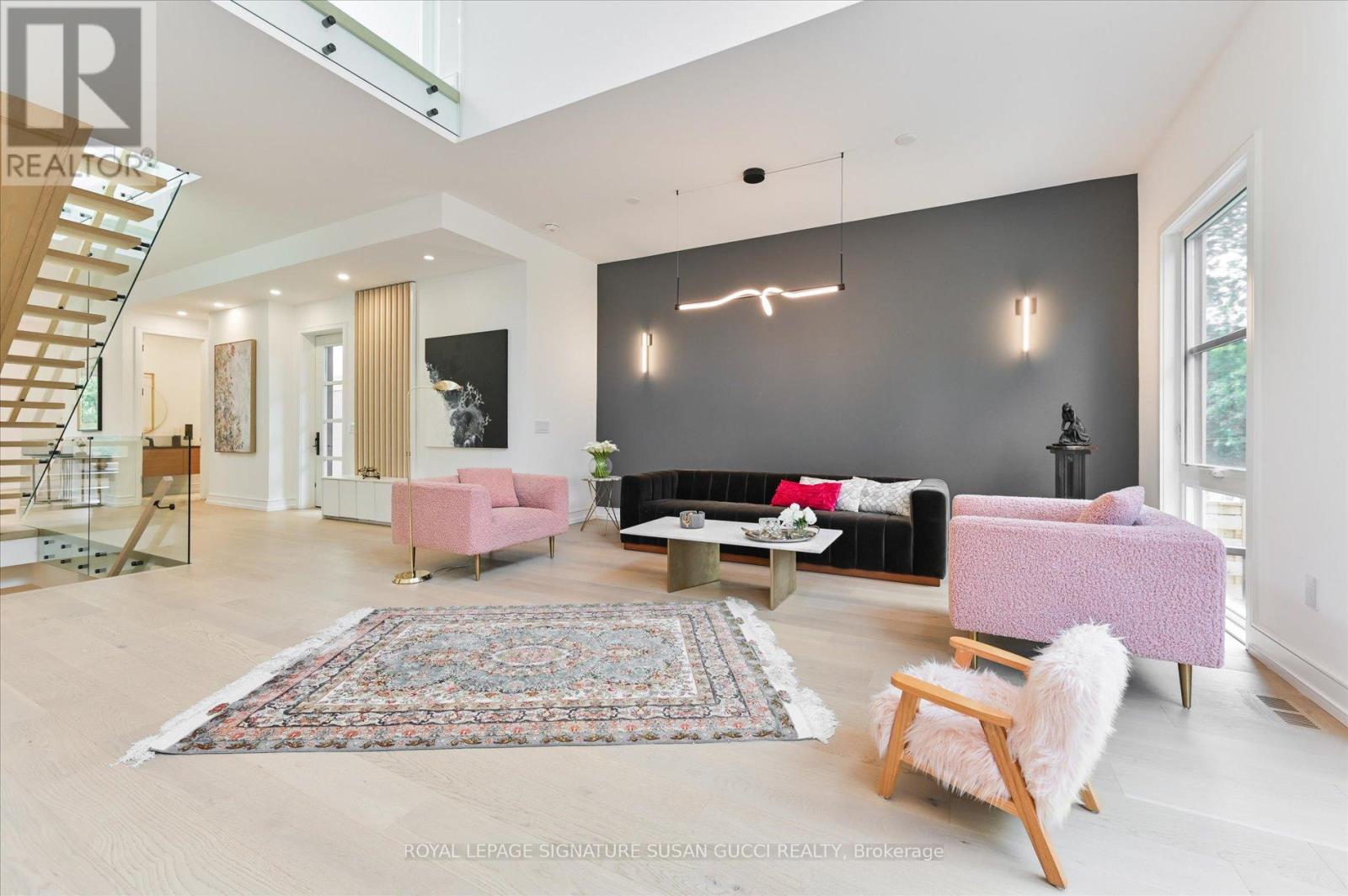 36 Glenshaw Crescent, Toronto, Ontario  M4B 2C9 - Photo 7 - E12486359