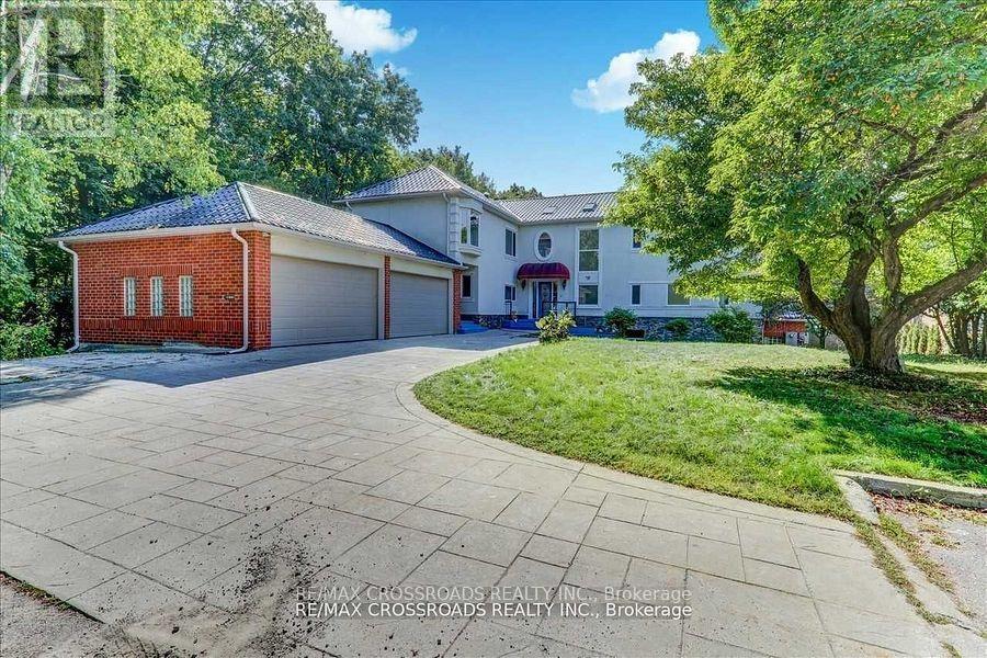 LOWER U - 9 REDLAND CRESCENT E, Toronto, Ontario