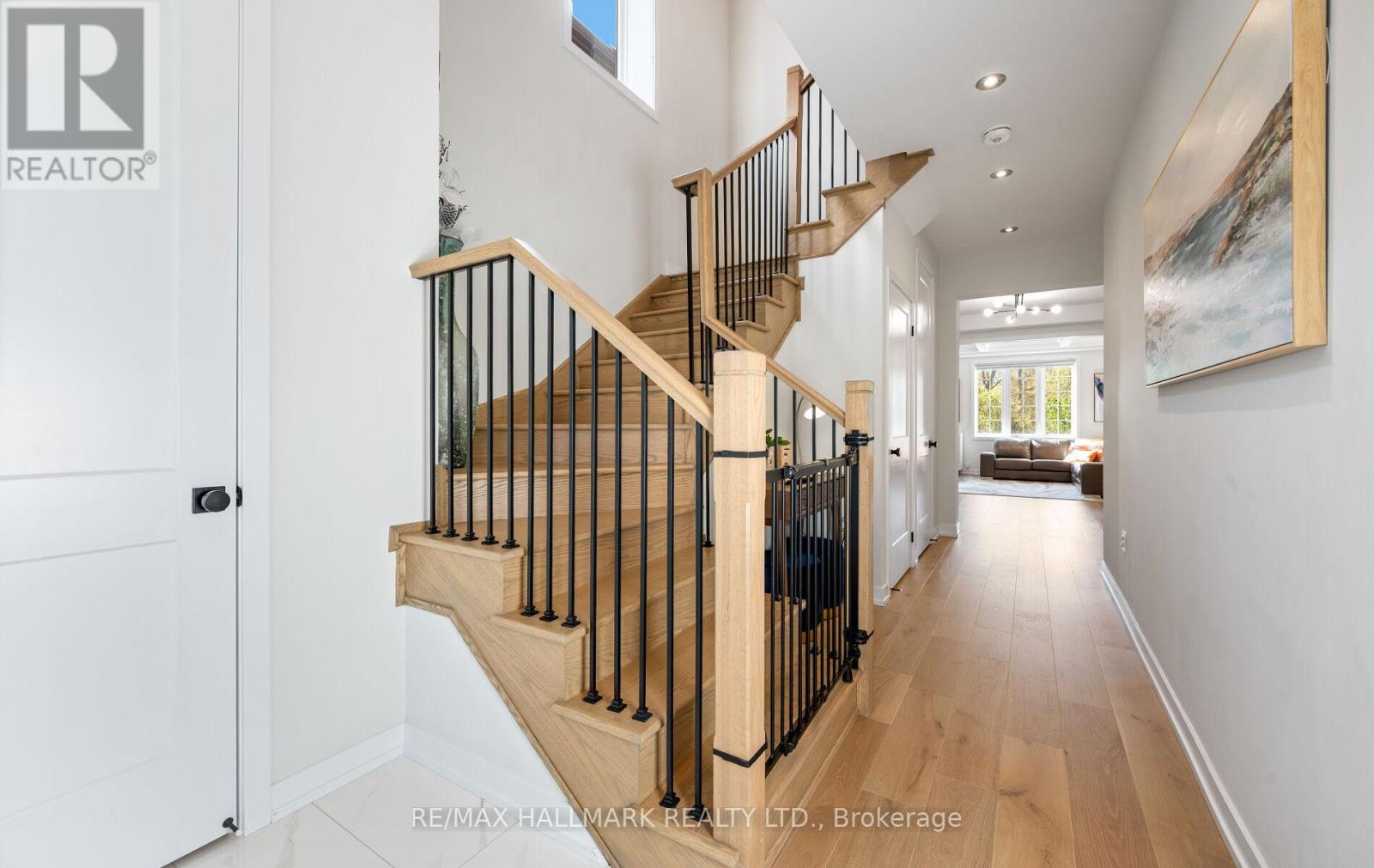 155 Stevenson Crescent, Bradford West Gwillimbury (Bradford), Ontario  L3Z 4M1 - Photo 4 - N12486377