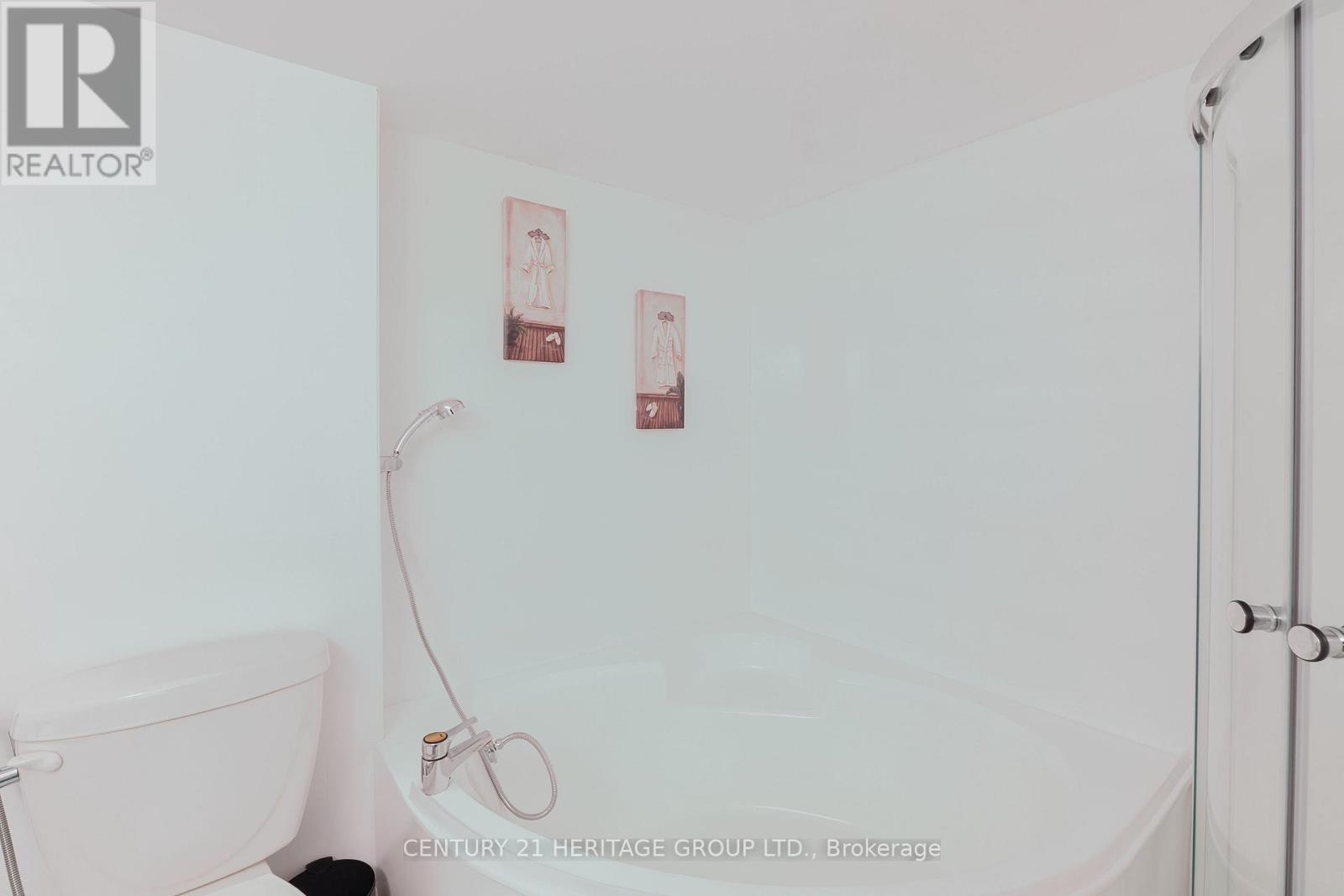 203 - 40 Harding Blvd Boulevard W, Richmond Hill, Ontario  L4C 9S5 - Photo 21 - N12486383