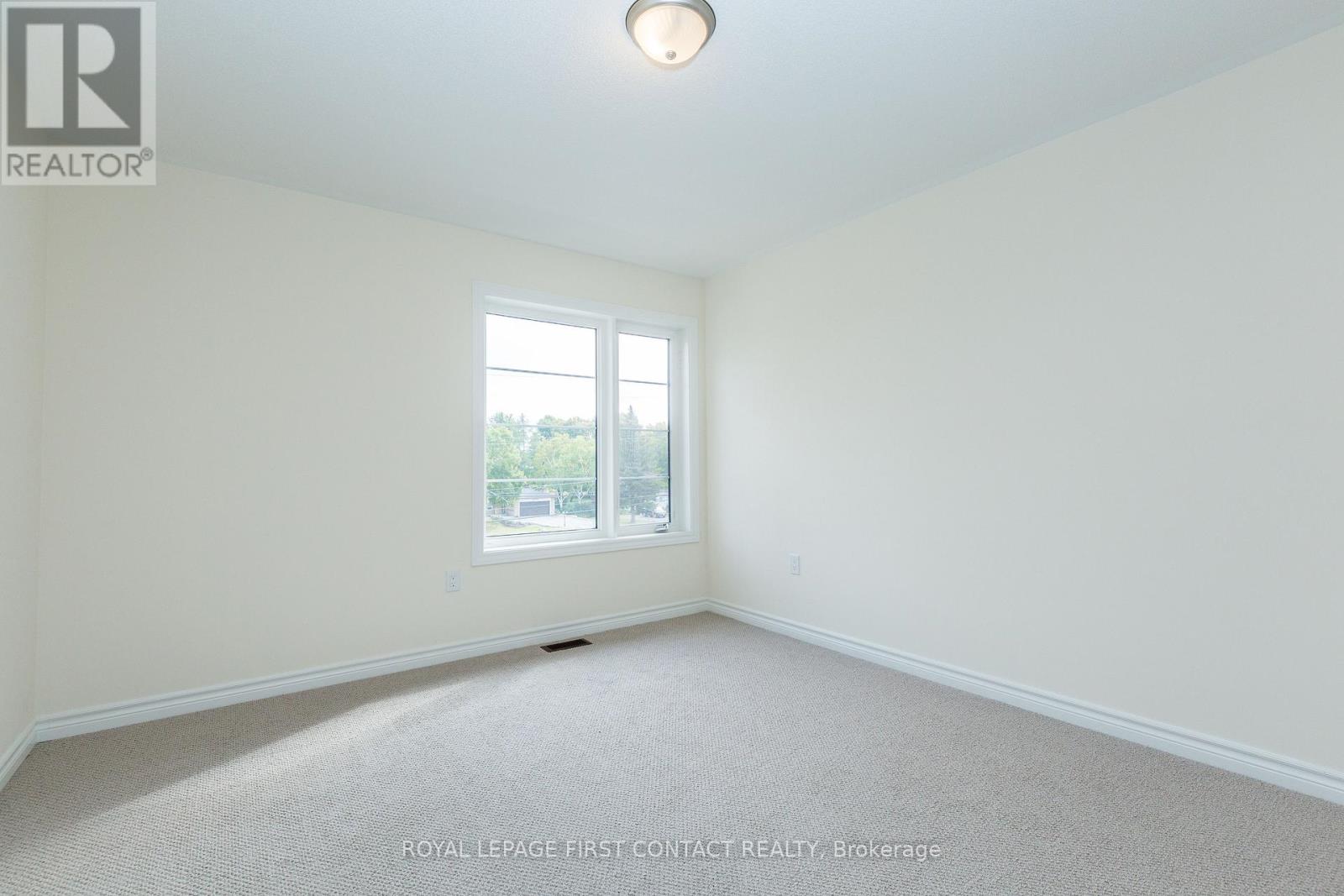 86 Kenneth Rogers Crescent, East Gwillimbury, Ontario  L9N 1S5 - Photo 16 - N12486401