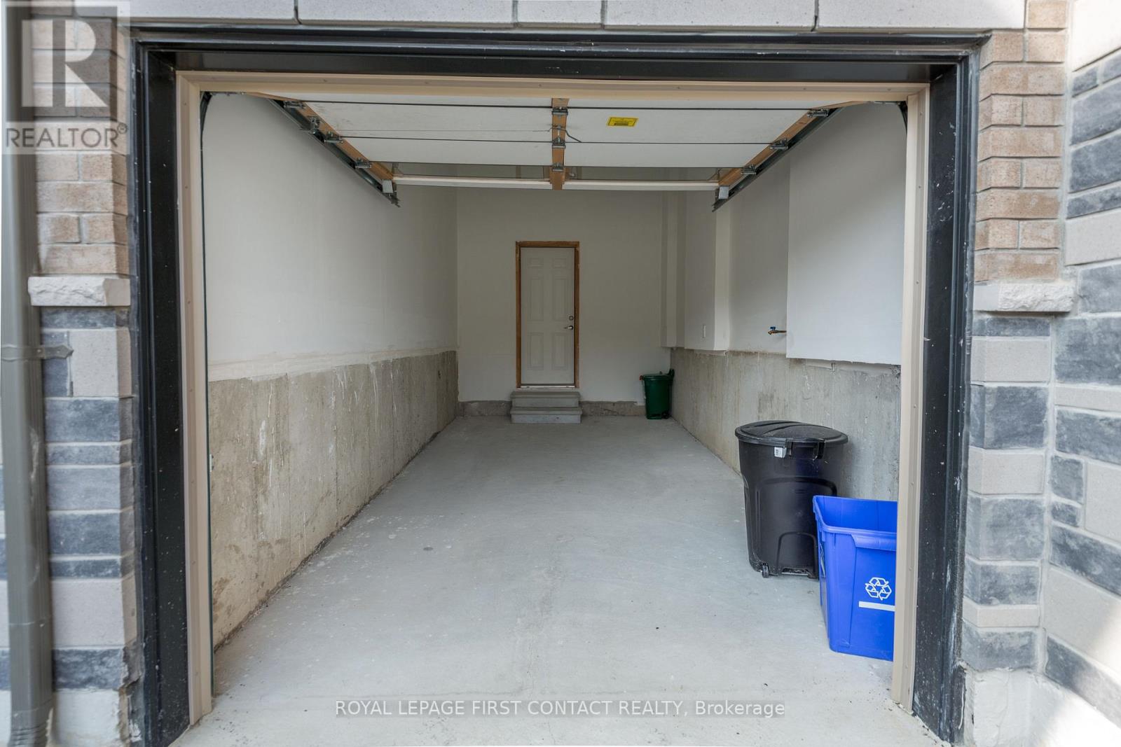 86 Kenneth Rogers Crescent, East Gwillimbury, Ontario  L9N 1S5 - Photo 28 - N12486401