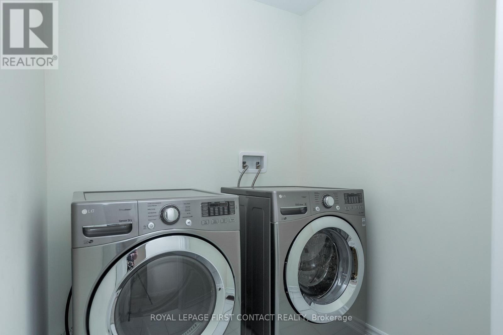 86 Kenneth Rogers Crescent, East Gwillimbury, Ontario  L9N 1S5 - Photo 31 - N12486401