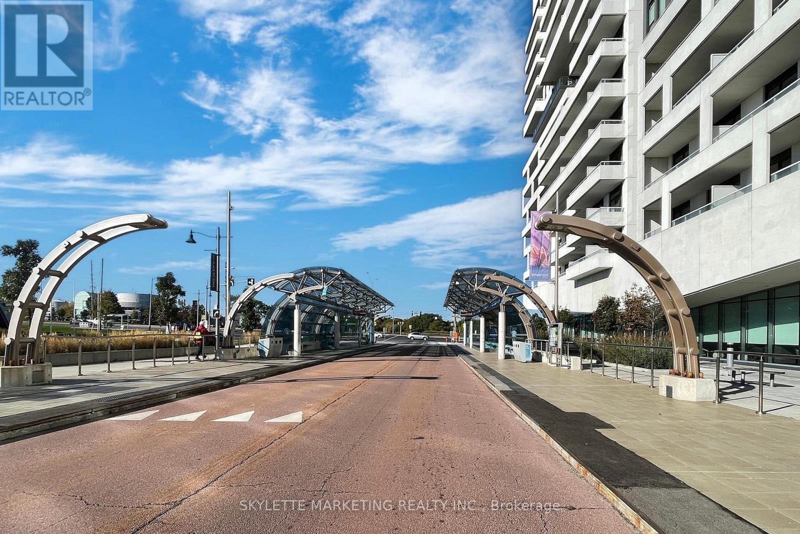 529a - 10 Rouge Valley Drive W, Markham, Ontario  L6G 0G9 - Photo 39 - N12486403