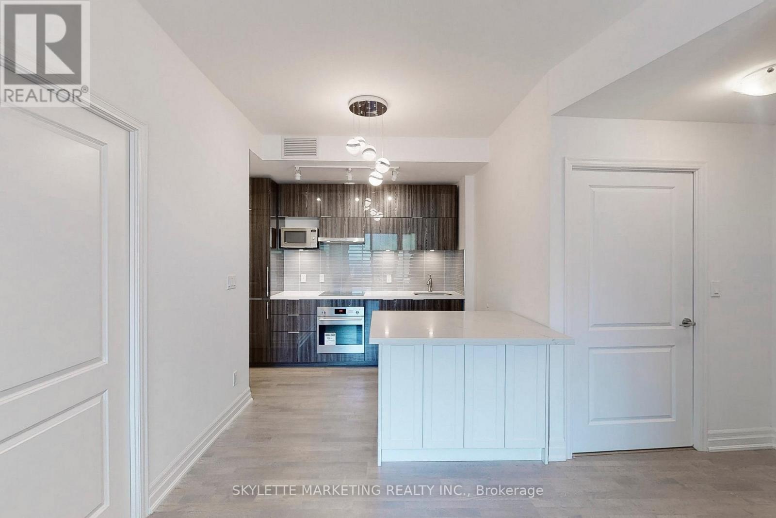 529a - 10 Rouge Valley Drive W, Markham, Ontario  L6G 0G9 - Photo 5 - N12486403