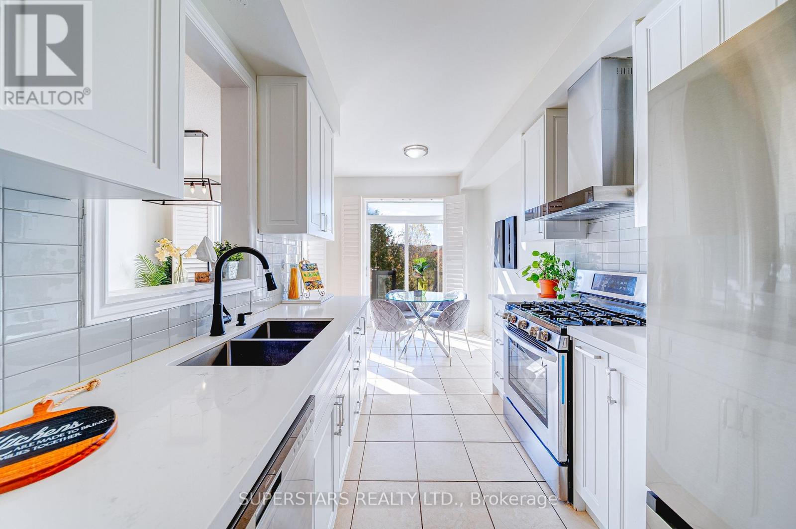 41 - 8 Townwood Drive, Richmond Hill, Ontario  L4E 4Y1 - Photo 12 - N12486438