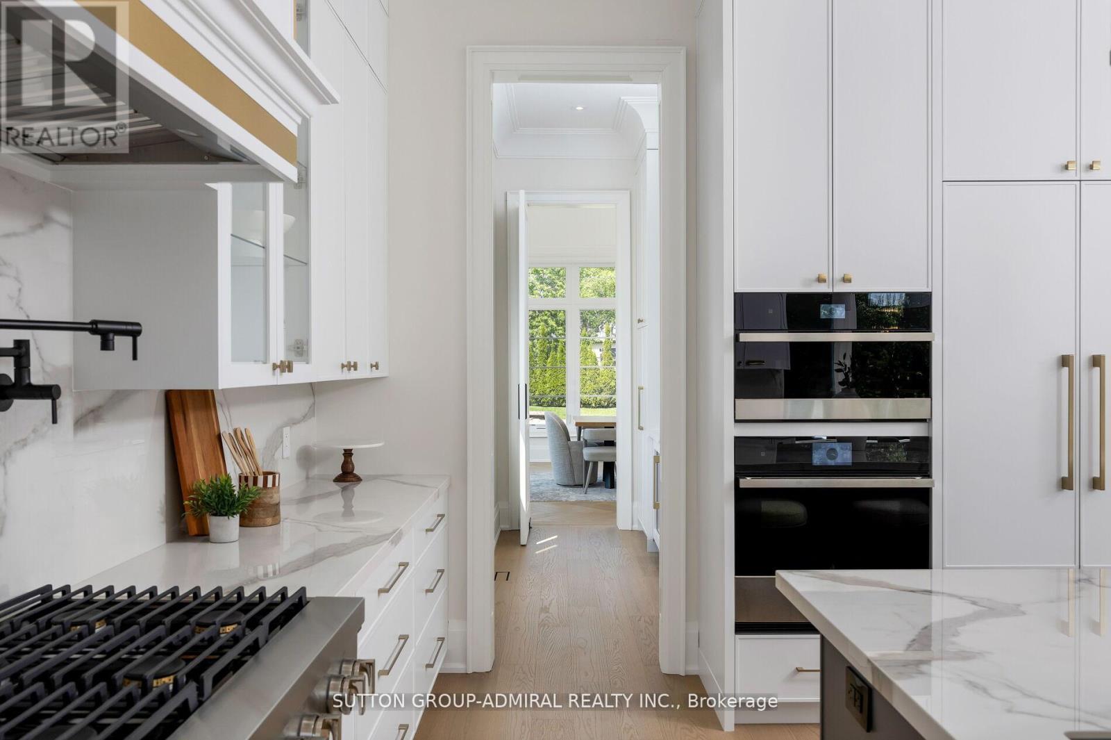 70 Elizabeth Drive, King (Nobleton), Ontario  L0G 1N0 - Photo 13 - N12486475