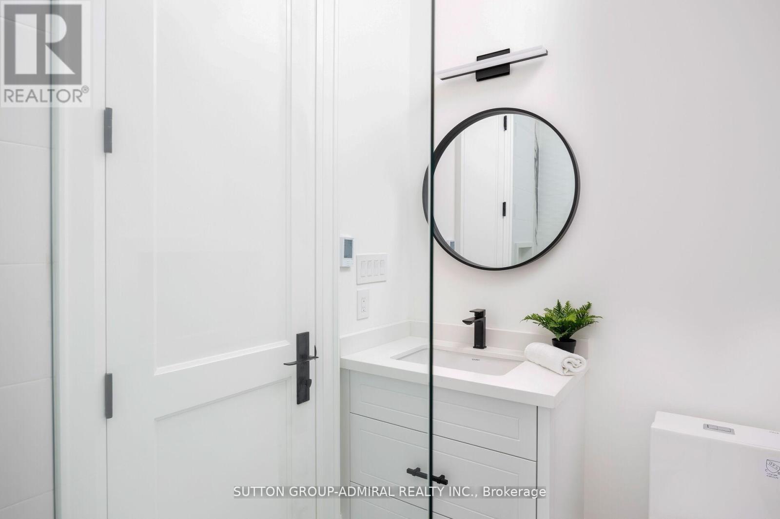 70 Elizabeth Drive, King (Nobleton), Ontario  L0G 1N0 - Photo 29 - N12486475