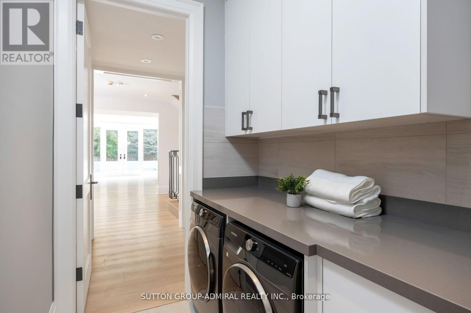 70 Elizabeth Drive, King (Nobleton), Ontario  L0G 1N0 - Photo 38 - N12486475